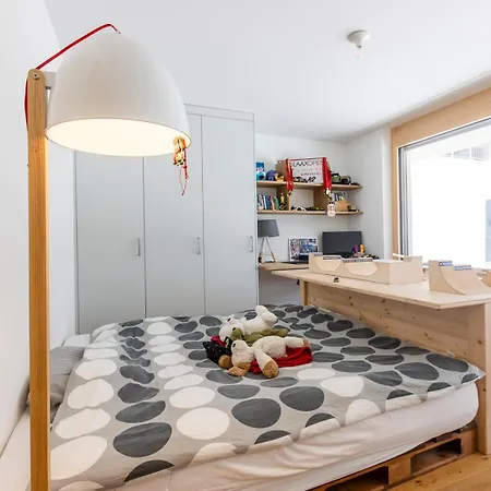 New Modern 4br With Mountain Views In * Davos