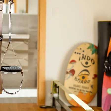 New Modern 4br With Mountain Views In *