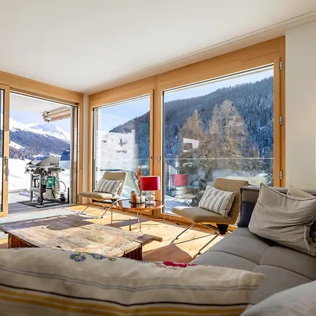 Modern 4br With Mountain Views In Вилла Давос