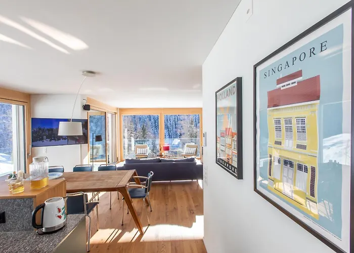 New Modern 4br With Mountain Views In Villa Davos