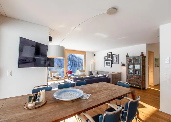 וילה New Modern 4br With Mountain Views In דאבוס