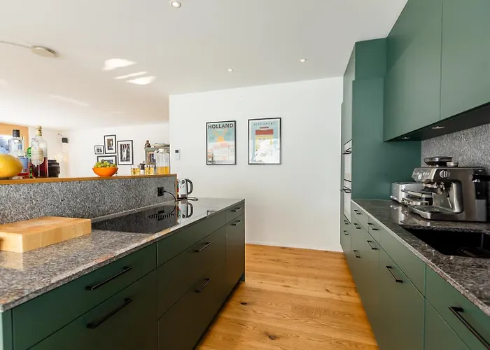 New Modern 4br With Mountain Views In דאבוס